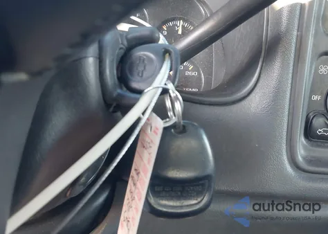 2000 Chevrolet Silverado 1500 Ls из США, поврежденный, VIN 1GCEK19T9YZ303711